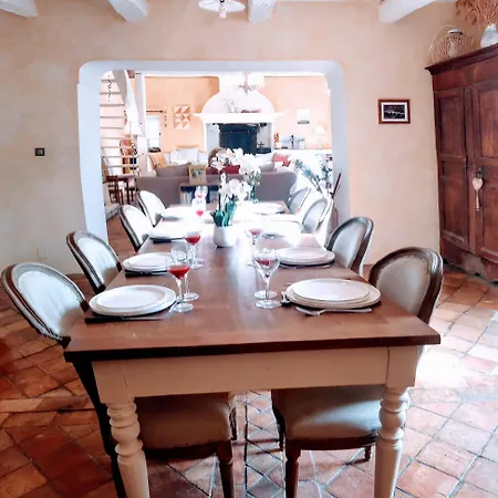 Bauernhof Le Midi, A Refined Master House In Provence With A Swimming Pool *